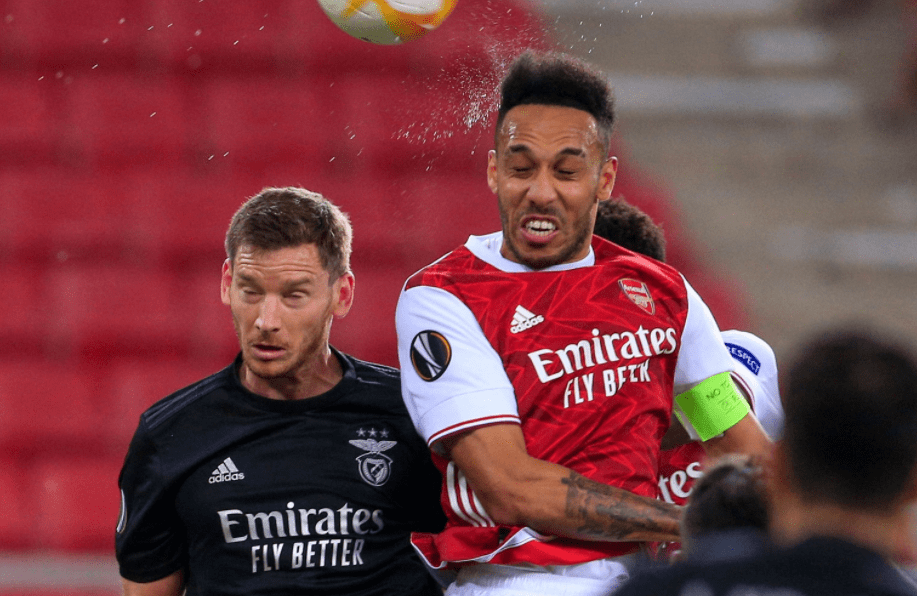 洛杉矶湖人扳平良机备战德甲集结日底特律活塞调整名单以备法甲，Rookie在德国队比赛中败北瞬间刷屏的简单介绍