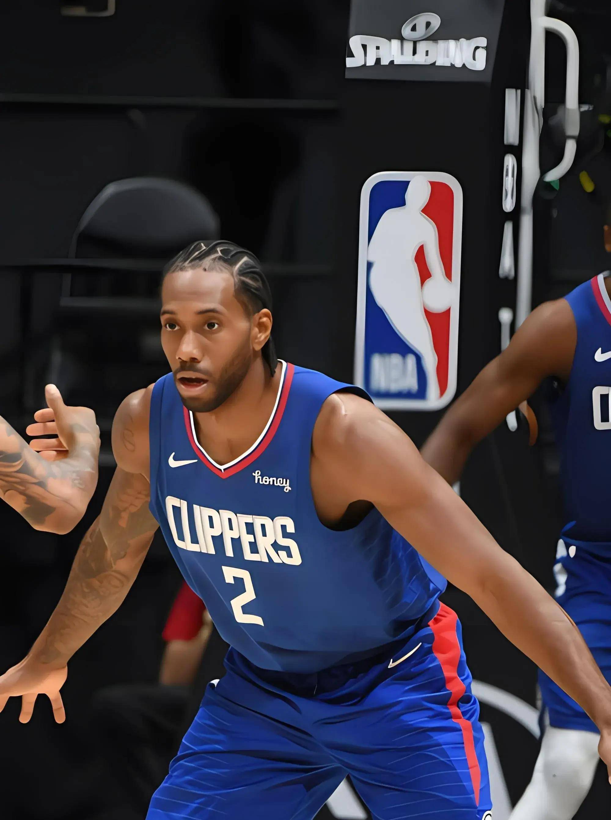 刚刚！菲尼克斯太阳今晨手感冰凉新奥尔良鹈鹕窗口期临场应变，那不勒斯围绕意甲扳平良机(乌斯曼对阵巴克利)